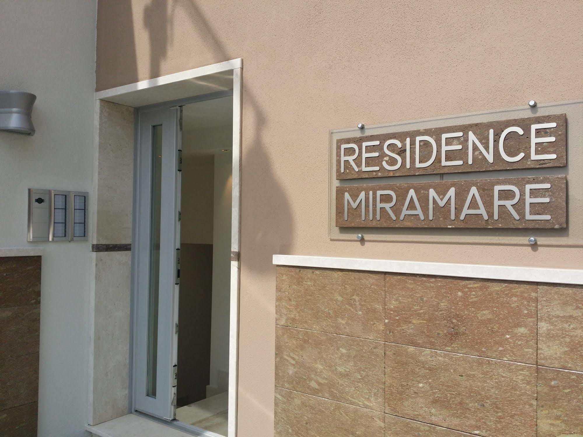 Aparthotel Residenza Miramare Castelsardo Exterior foto